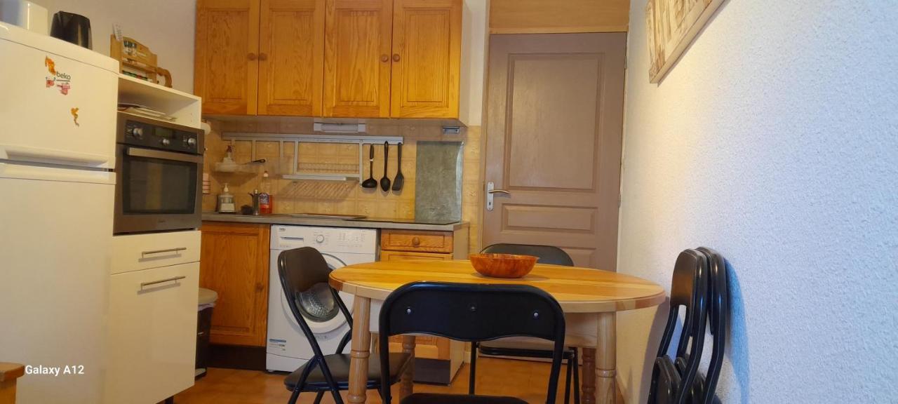 Studio-cabine 4 Pers, Wifi Et Garage. *